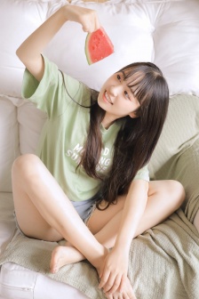 覃奀垚